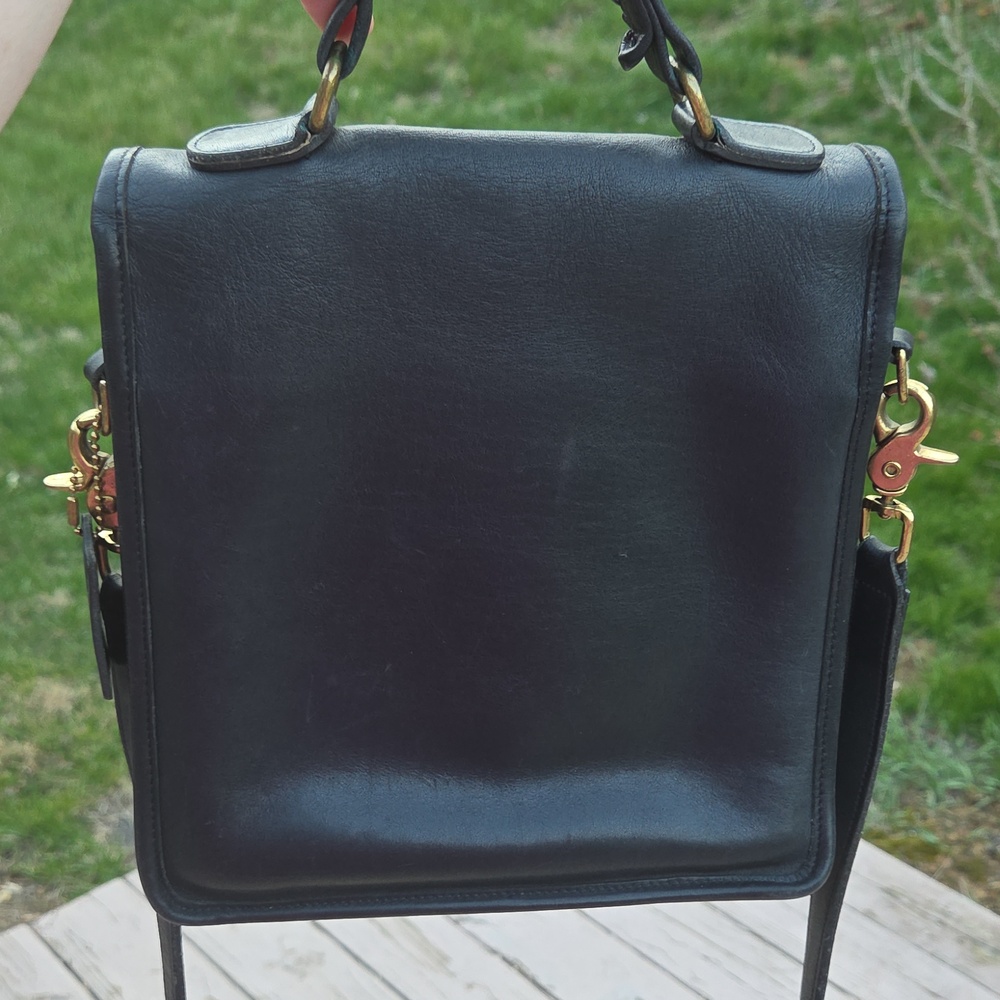 Coach Vintage Station 5130 Bag 1992 Black Leather $500 Estimated Retail GUC - Picture 9 of 17